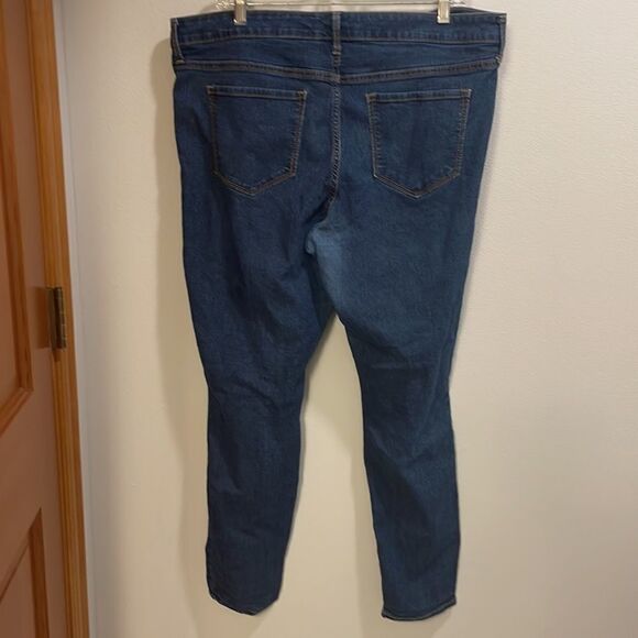 OLD Navy woman’s Super Skinny jeans - Picture 4 of 8